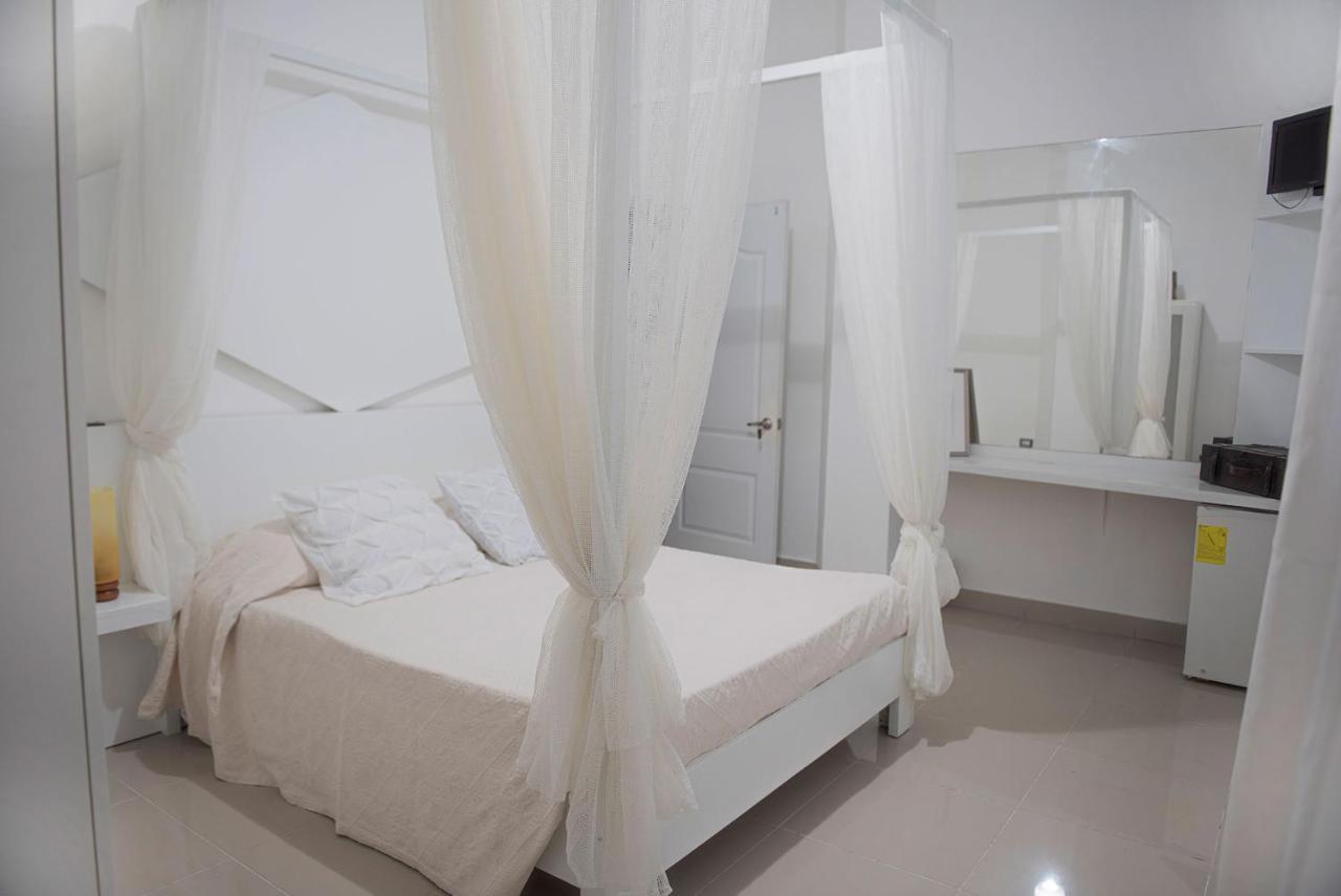 Hostal Mama Mambo - Zona Colonial Санто-Доминго Экстерьер фото
