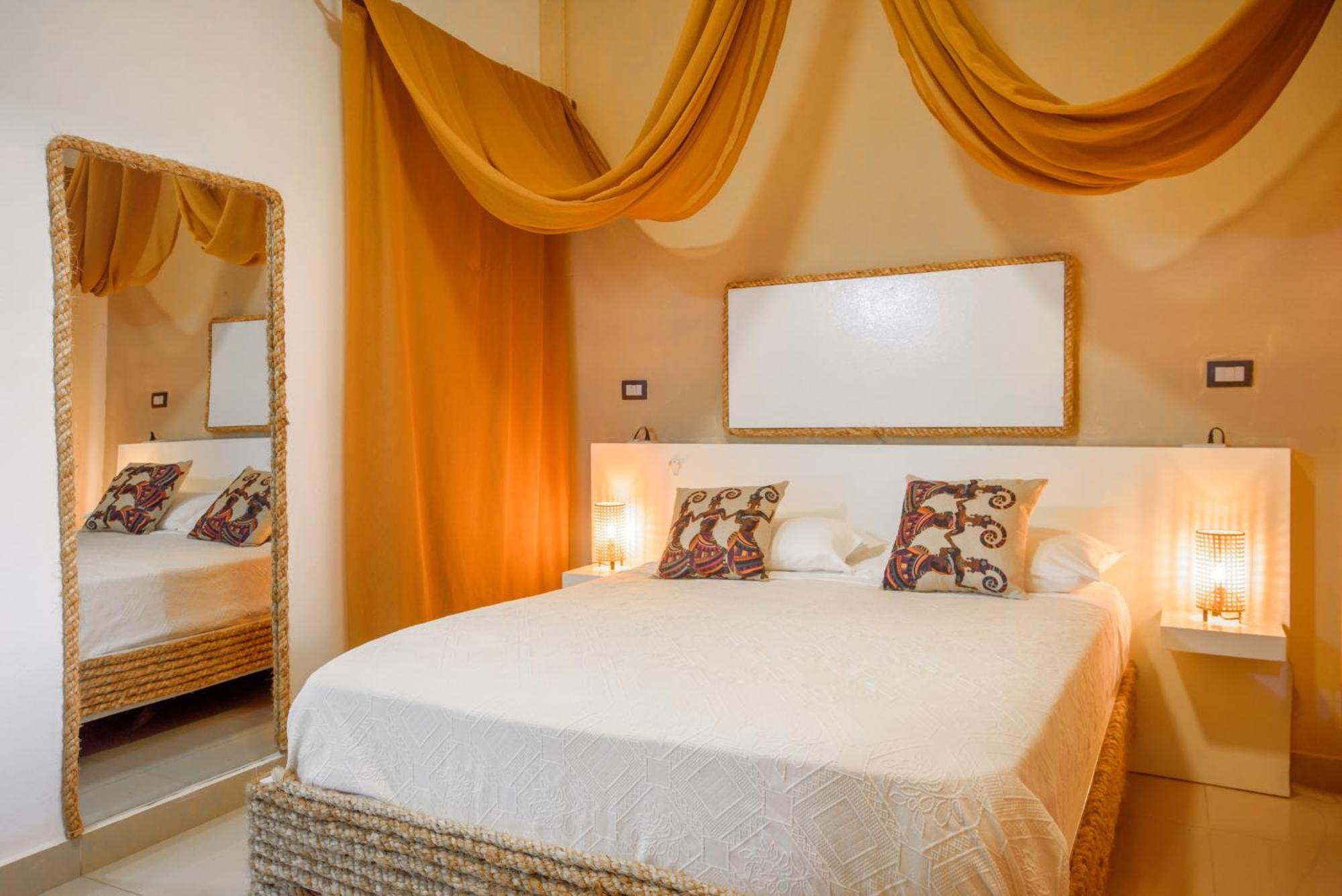 Hostal Mama Mambo - Zona Colonial Санто-Доминго Экстерьер фото